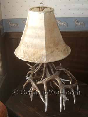 Antler lamp with shade