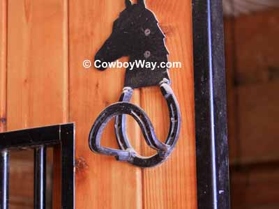 Bridle hook