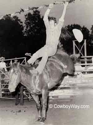 Bronc rider Craig Marsolf