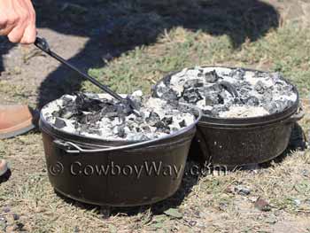 Camping Dutch oven