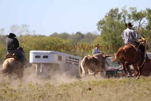 Chops Pasture Roping, 10-01-11 - Photo 116