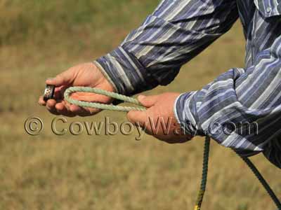 Slide the horn knot on the end of the rope