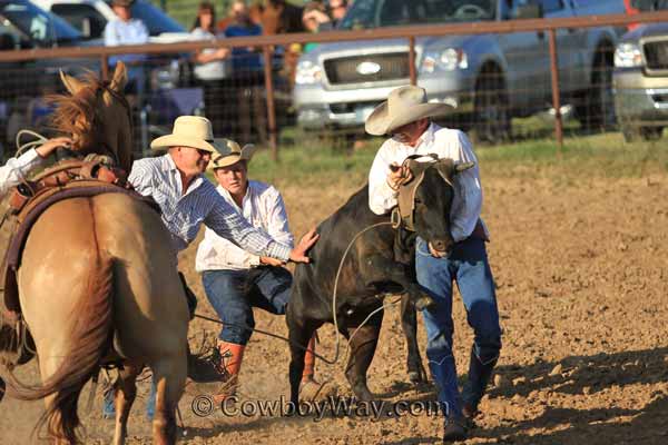 Ranch Rodeo, 06-19-10 - Photo 03