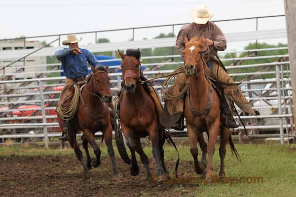 Ranch Bronc Riding, 05-15-10 - Photo 03