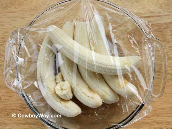 Five bananas in a bowl Five bananas in a bowl