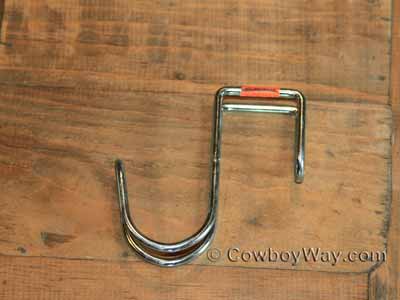 Portable bridle hook