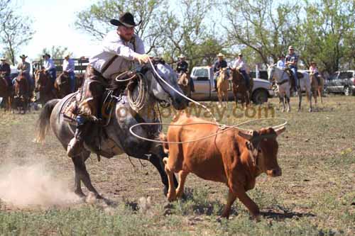 Chops Pasture Roping, 10-01-11 - Photo 33