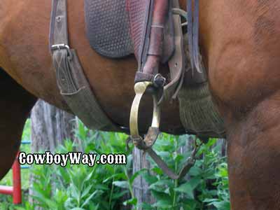 An oxbow stirrup