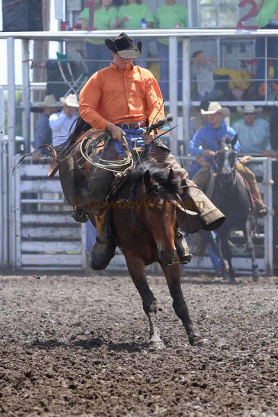 Ranch Bronc Riding, Moline - Photo 16