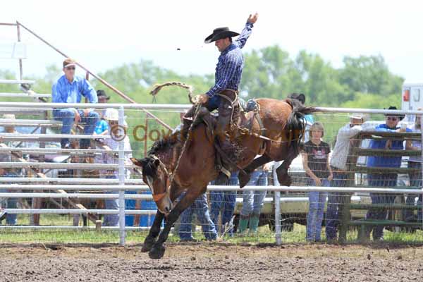 Ranch Bronc Riding, Moline - Photo 19