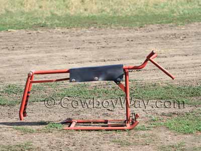 A roping dummy that can be dragged or roped stationary